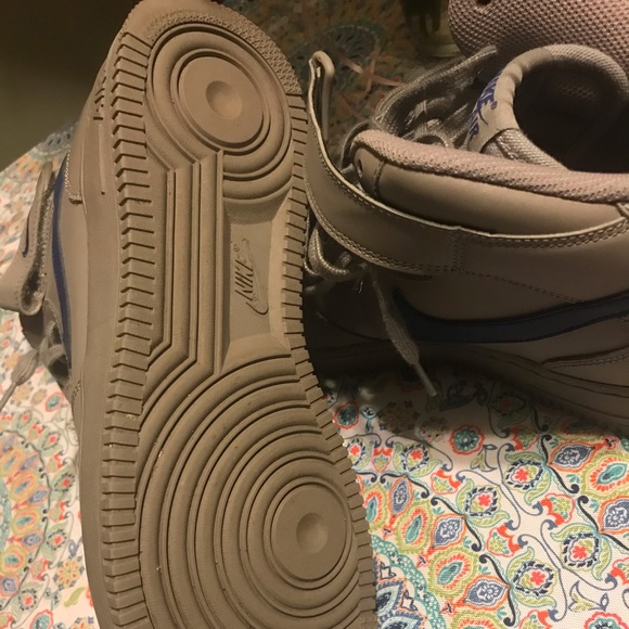 Grey and blue nike air - Picture 1 of 2